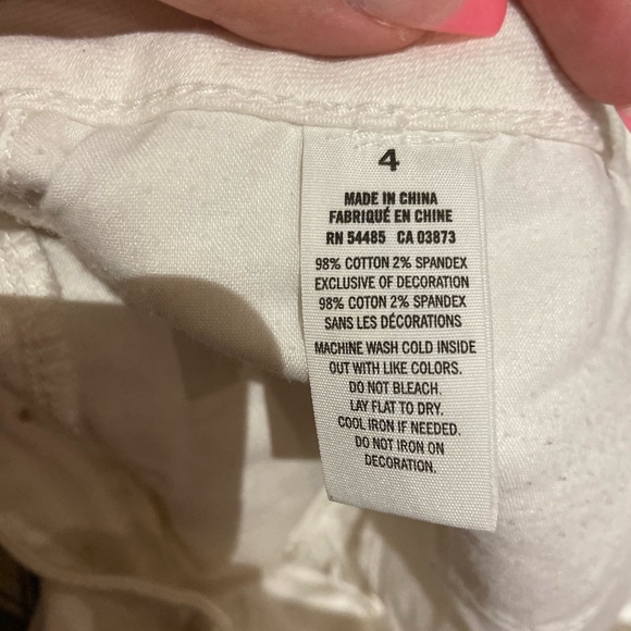 American Eagle Shorts - Picture 4 of 4